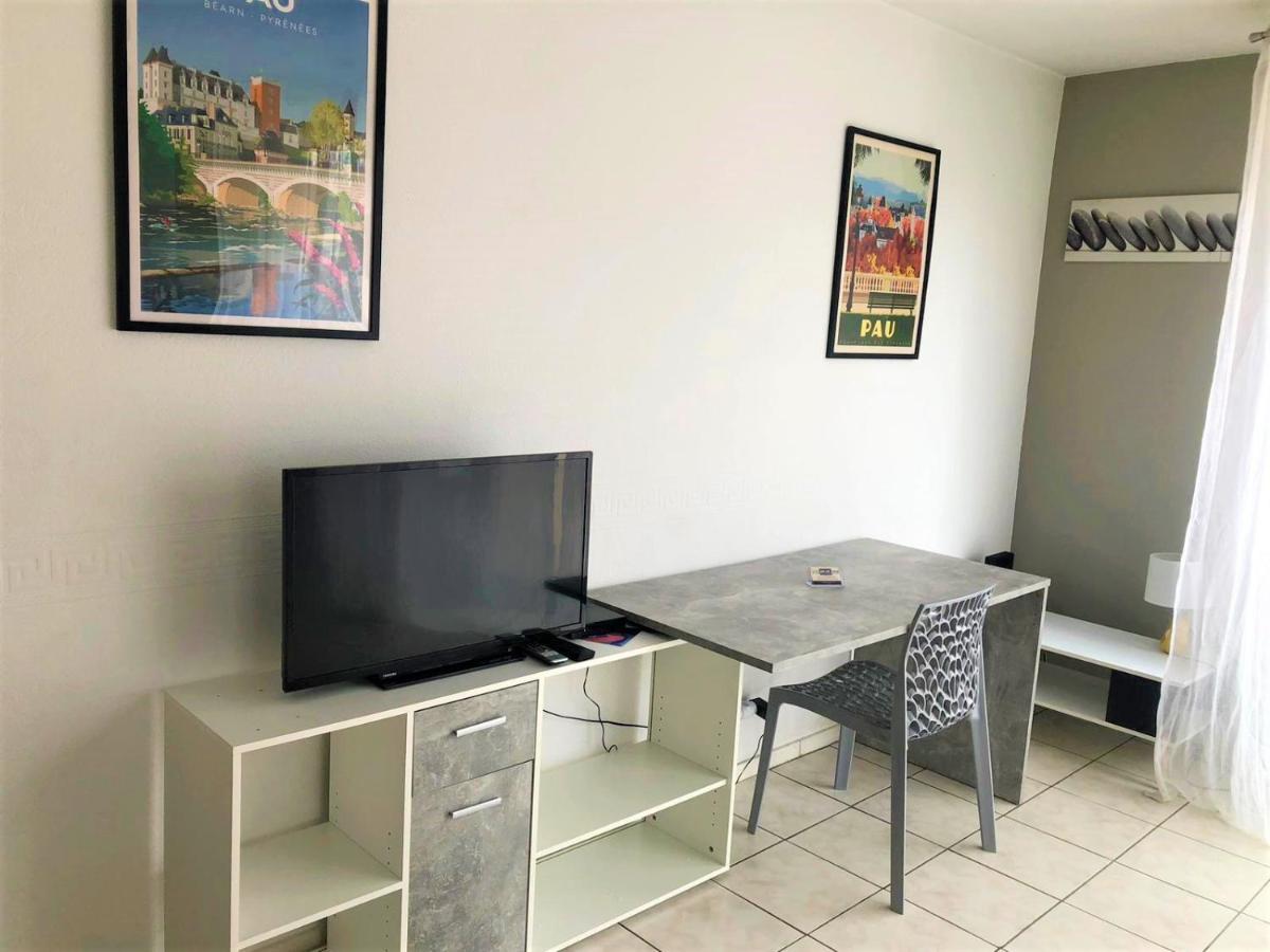 Le Petit Loup Palois - Terrasse & Wifi Fibre Apartment โป ภายนอก รูปภาพ